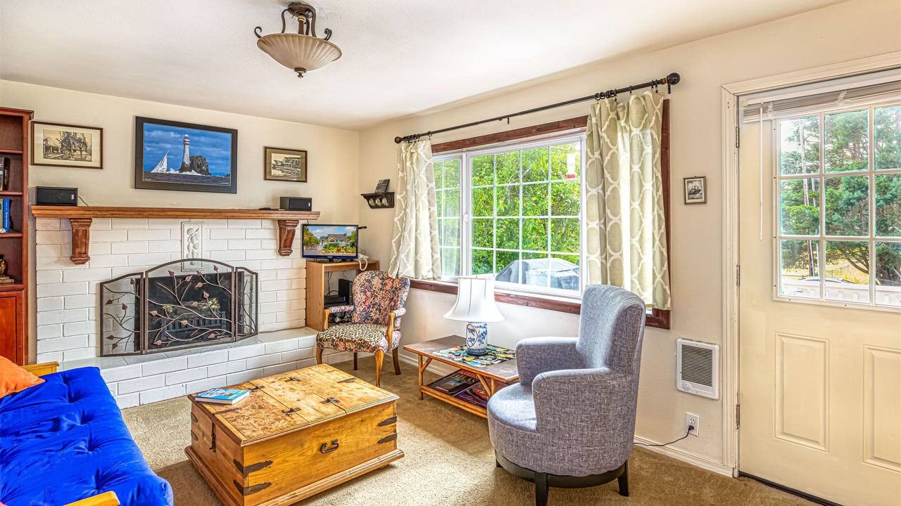 Photo of Livingroom in Grayland
