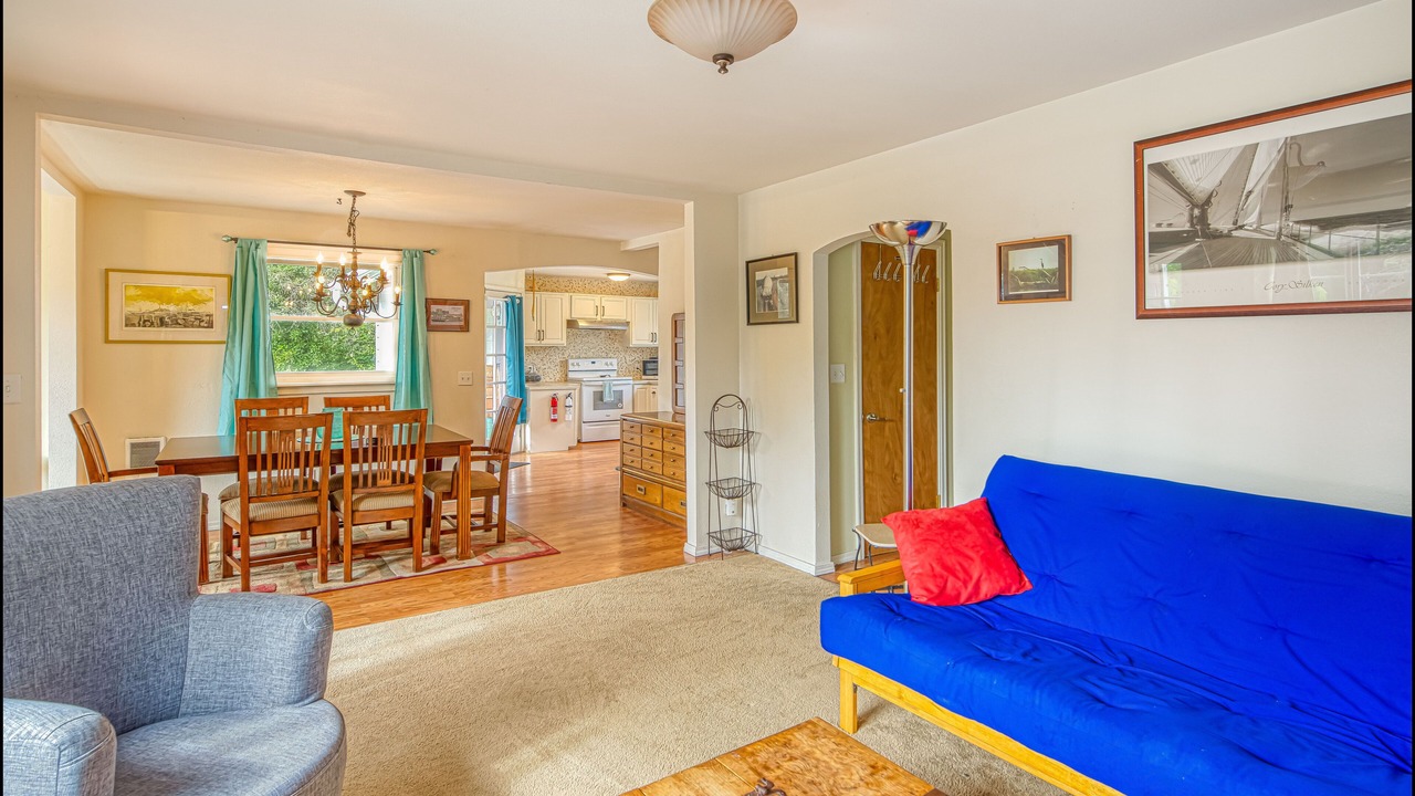 Photo of Livingroom in Grayland