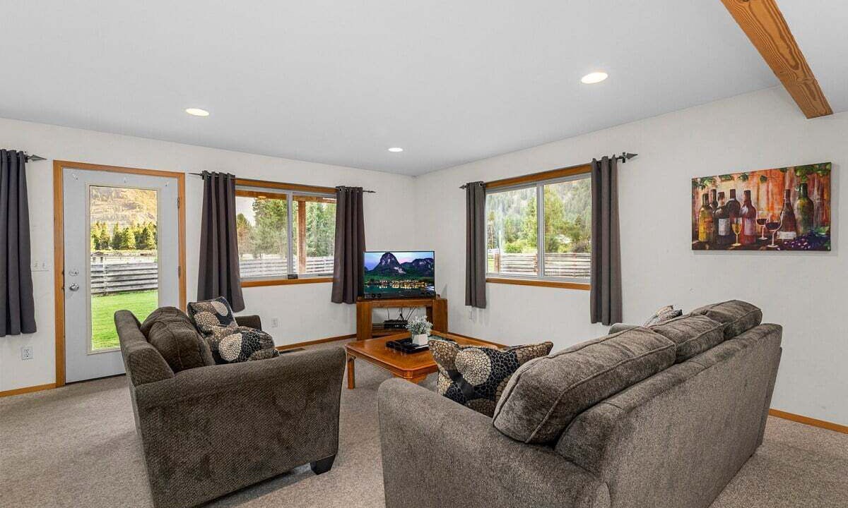 Photo of Livingroom in Leavenworth