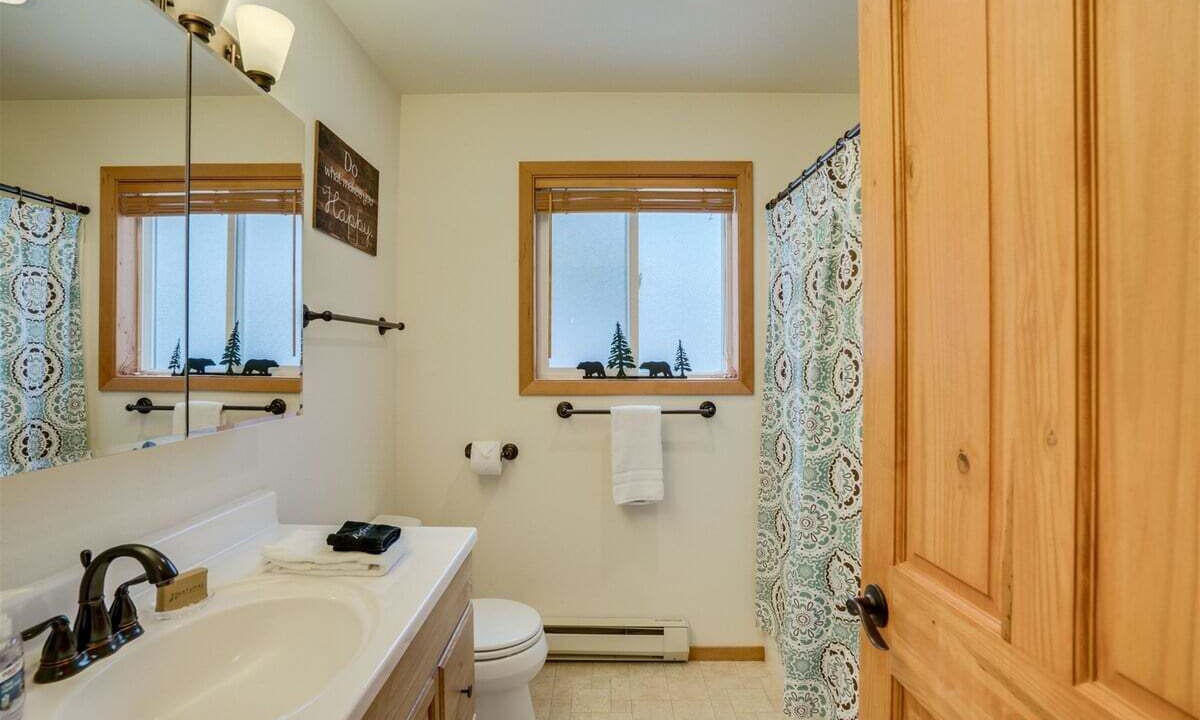 Photo of Bathroom in Leavenworth