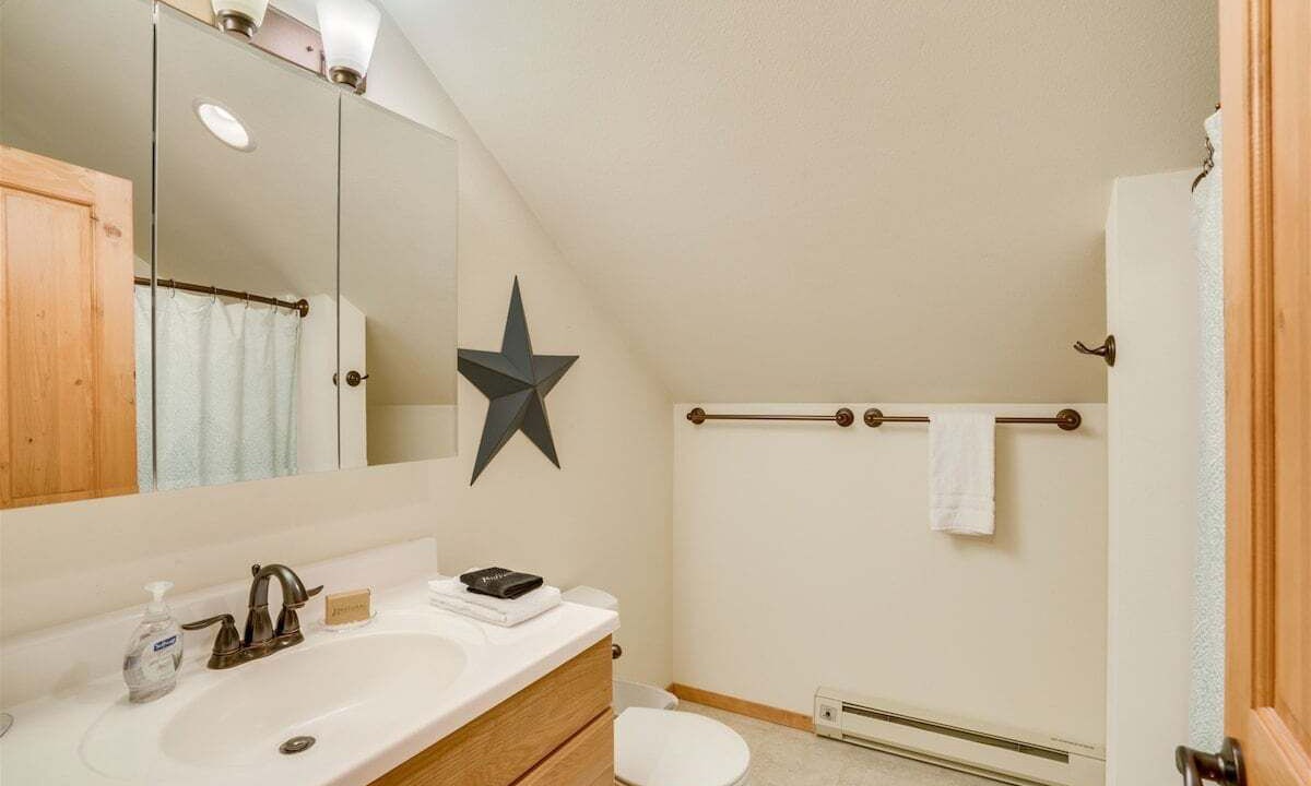 Photo of Bathroom in Leavenworth