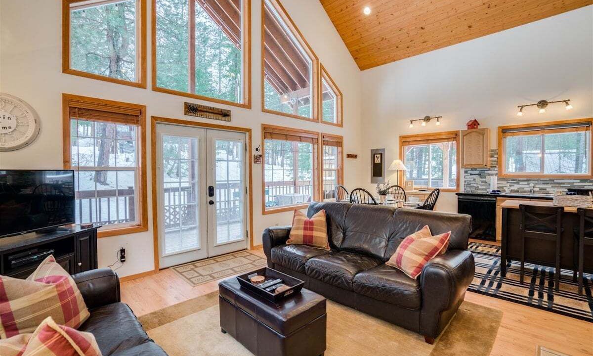 Photo of Livingroom in Leavenworth