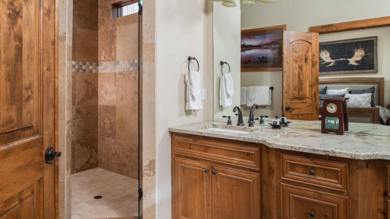 Photo of Bathroom in Sunriver