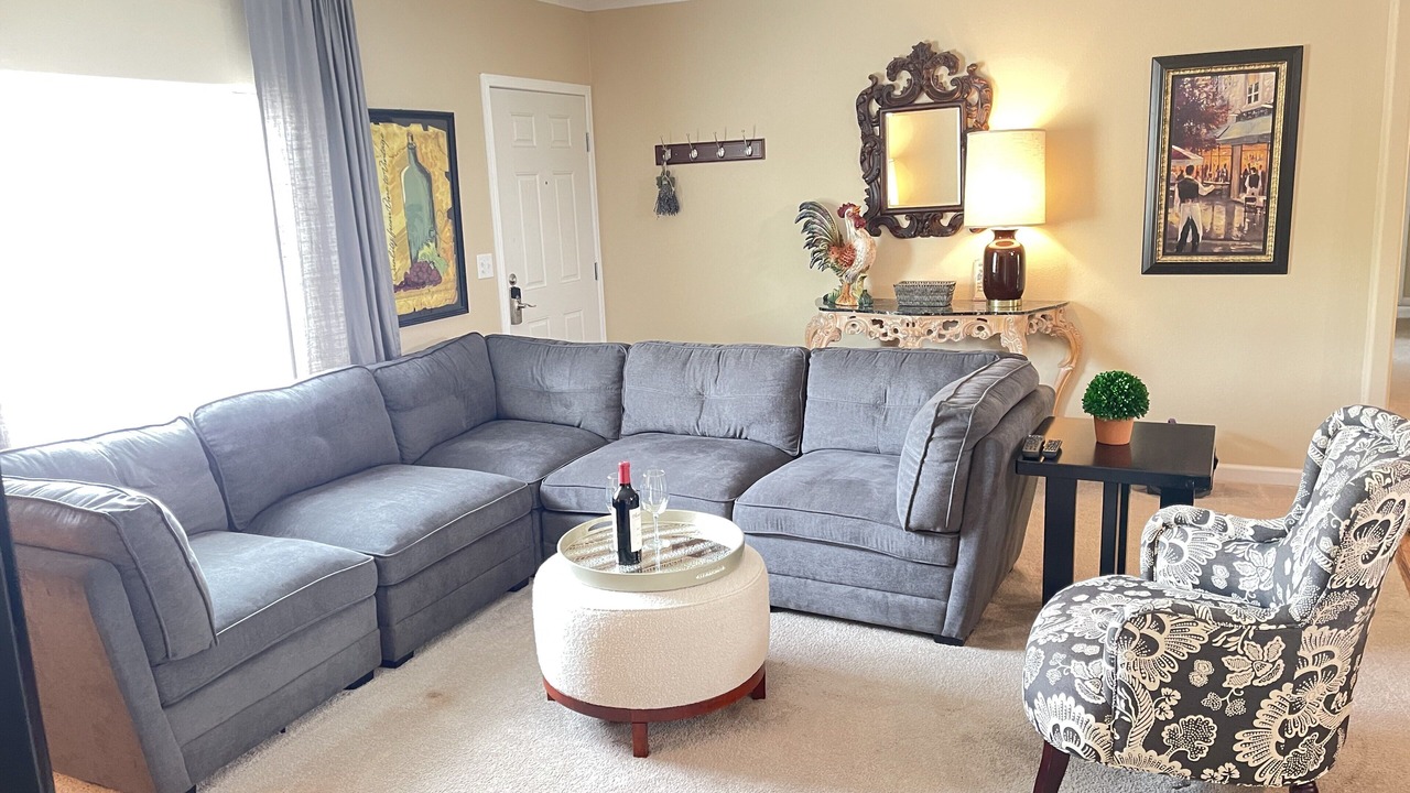 Photo of Livingroom in Benton City
