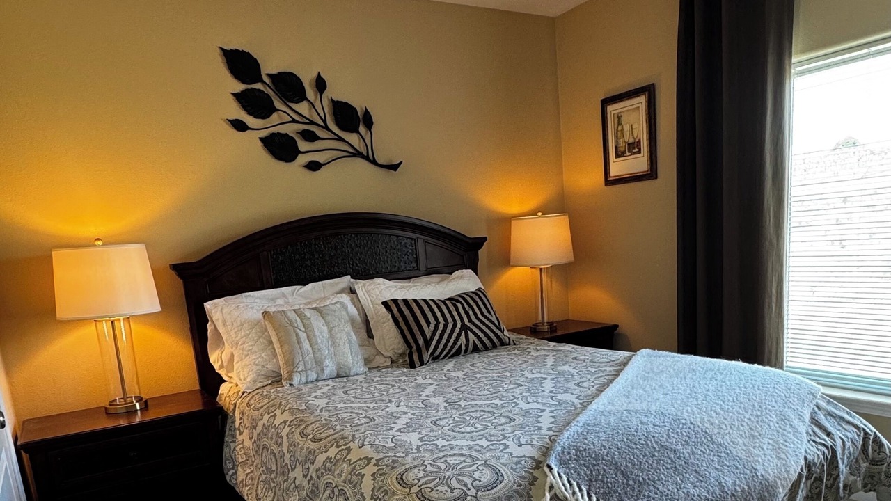 Photo of Bedroom in Benton City