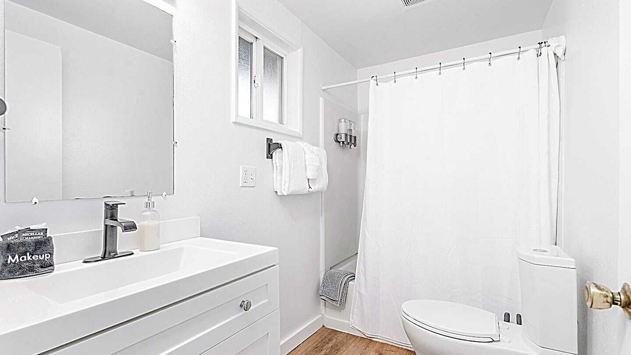 Photo of Bathroom in Ocean Shores