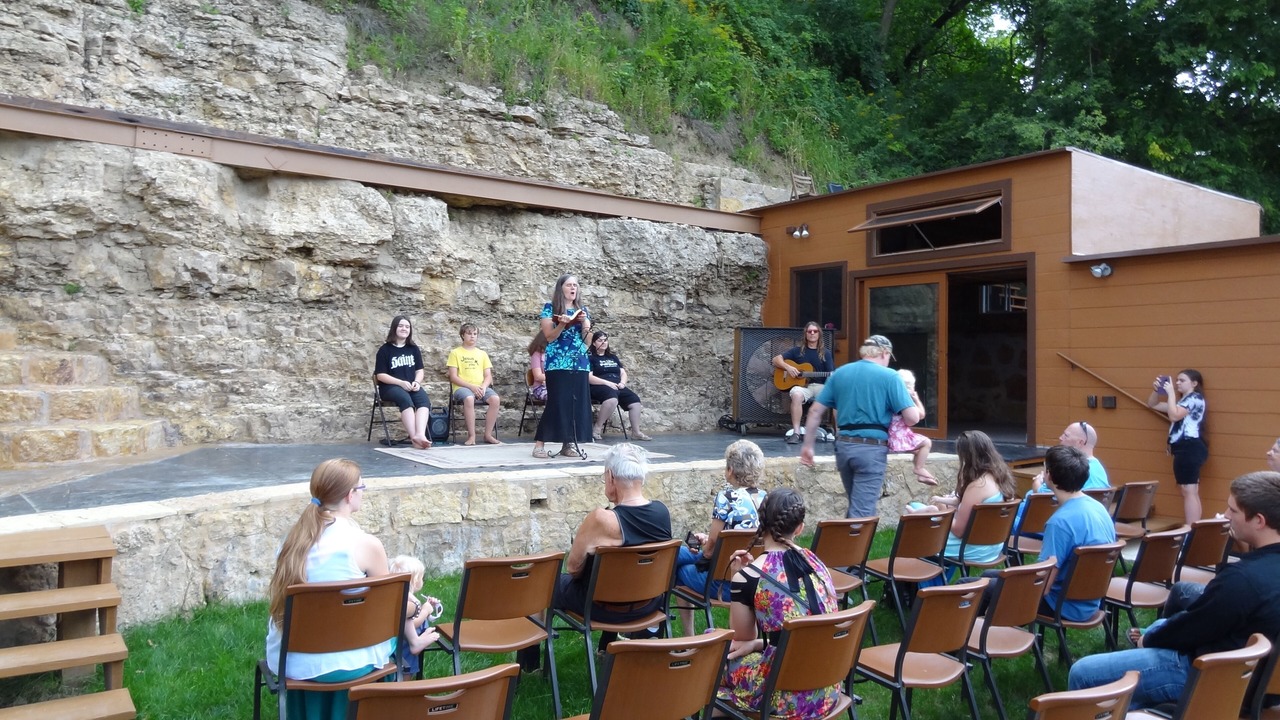 Photo of Outdoor in East Dubuque