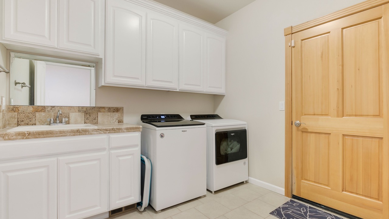 Photo of Bedroom in Sisters
