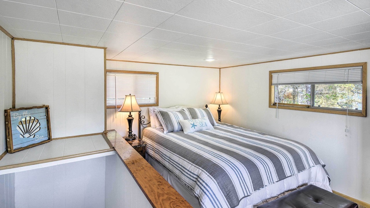 Photo of Bedroom in Grayland