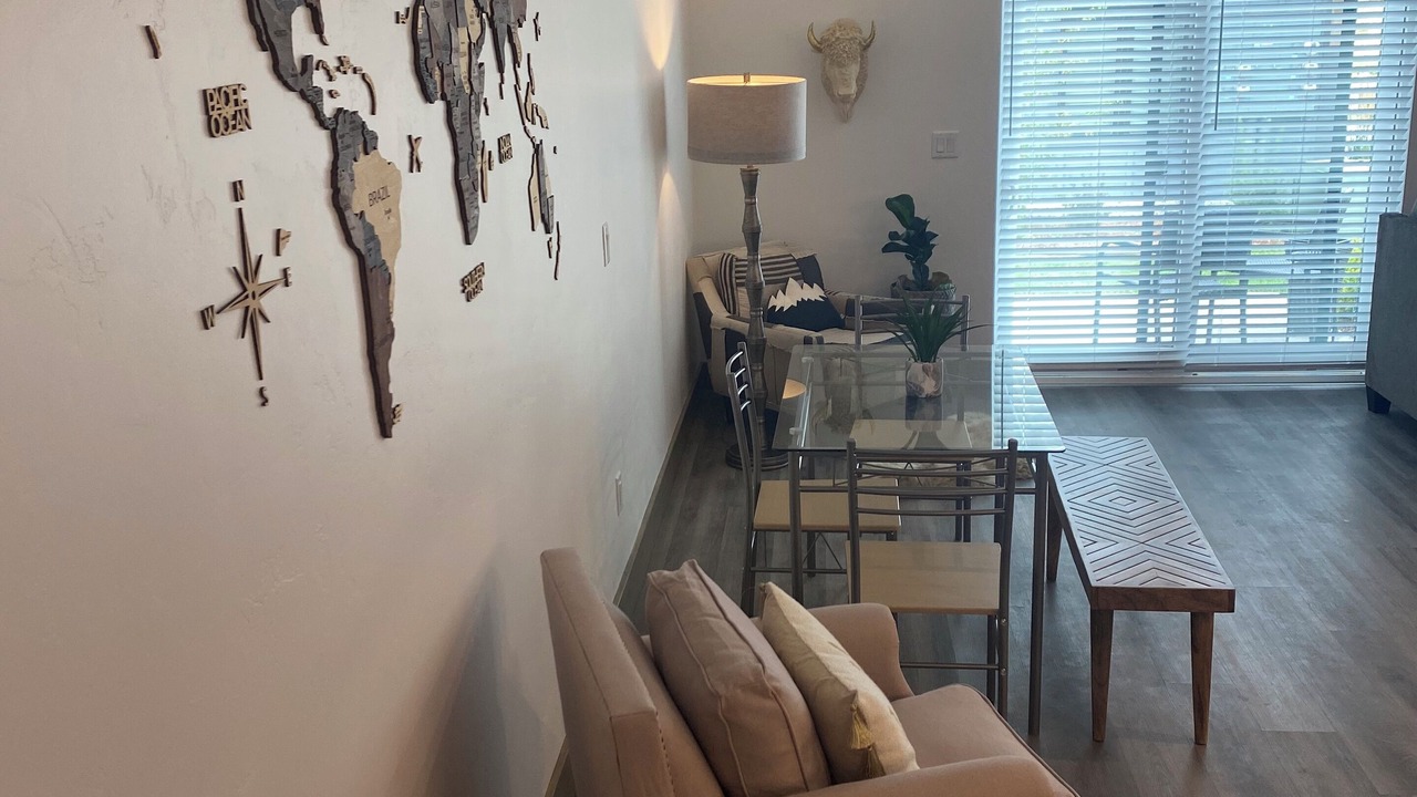 Photo of Livingroom in Victor