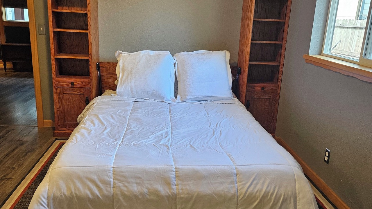 Photo of Bedroom in Grants Pass