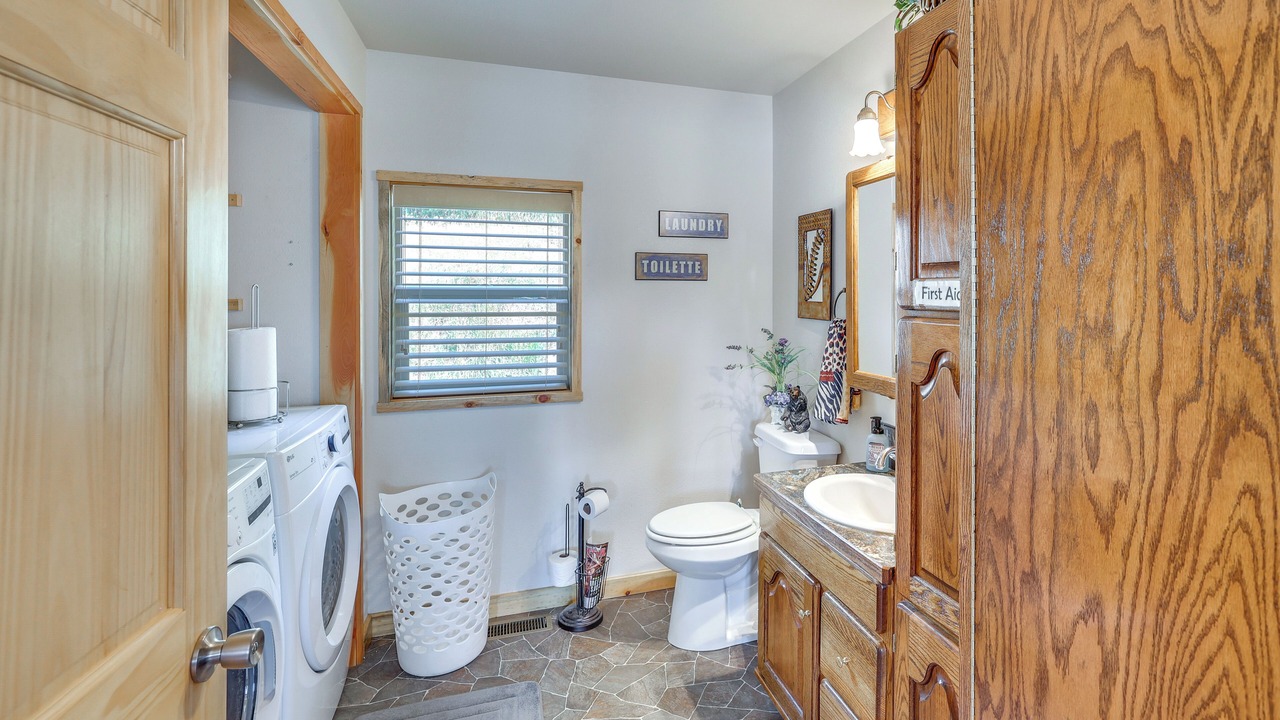 Photo of Bathroom in Dixie