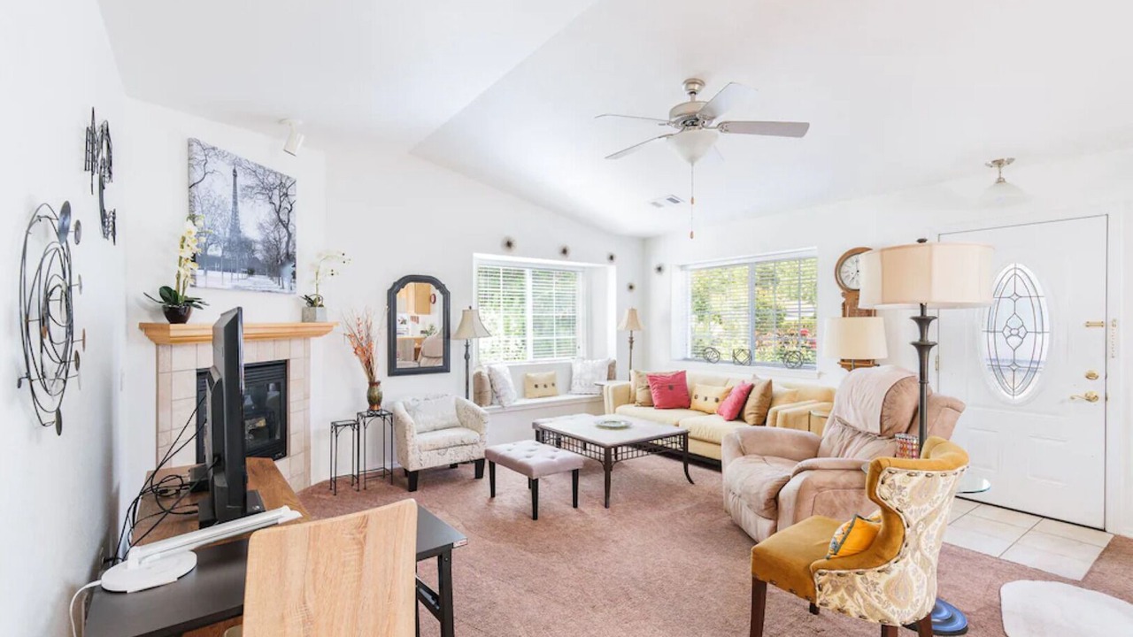 Photo of Bedroom in Grants Pass