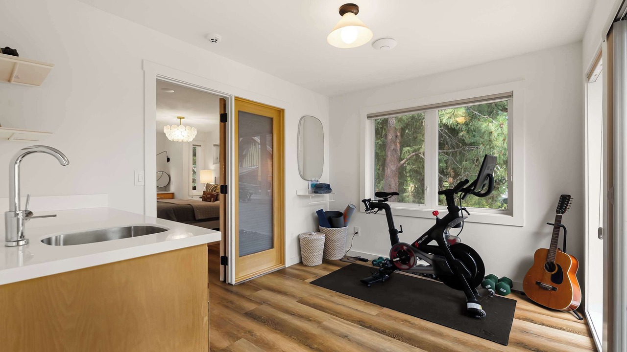 Photo of Bedroom in Sandpoint