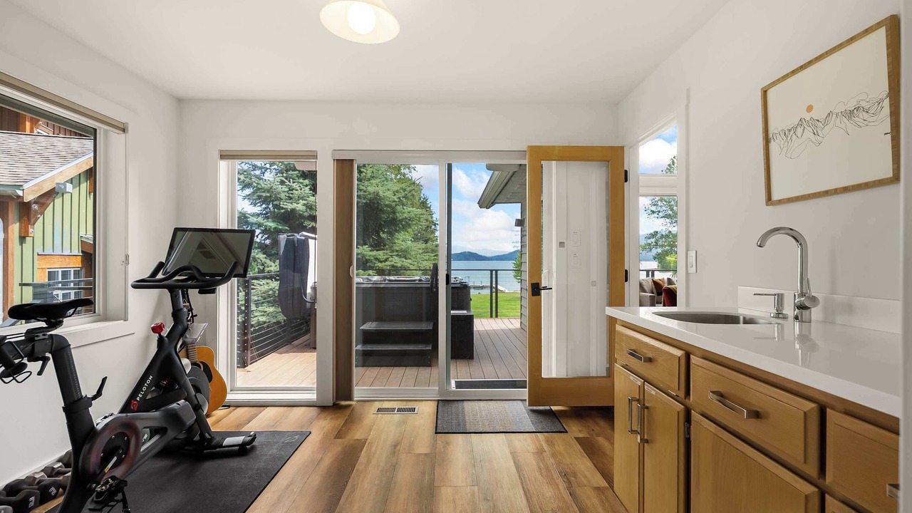 Photo of Bedroom in Sandpoint