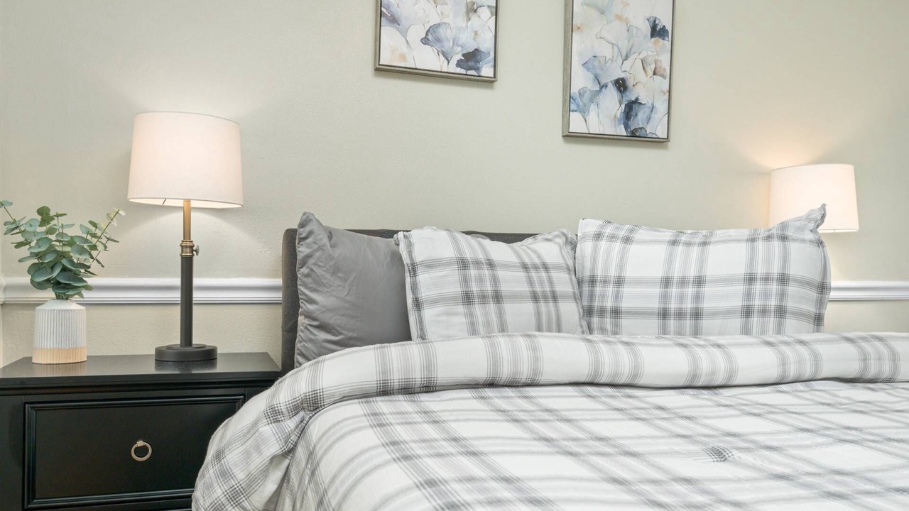 Photo of Bedroom in Newberg