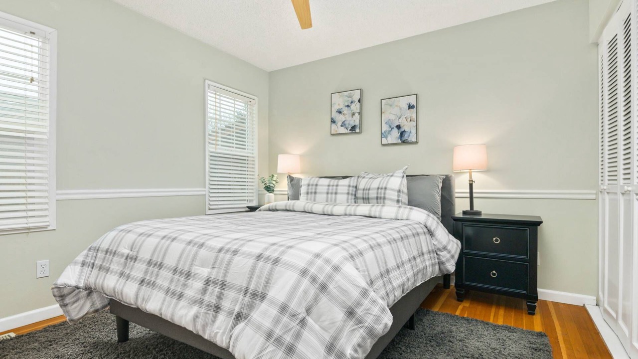 Photo of Bedroom in Newberg
