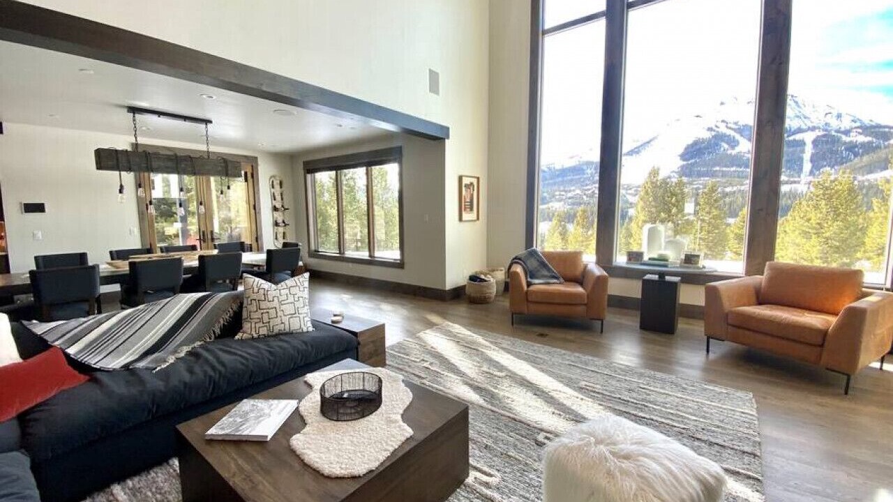 Photo of Livingroom in Big Sky