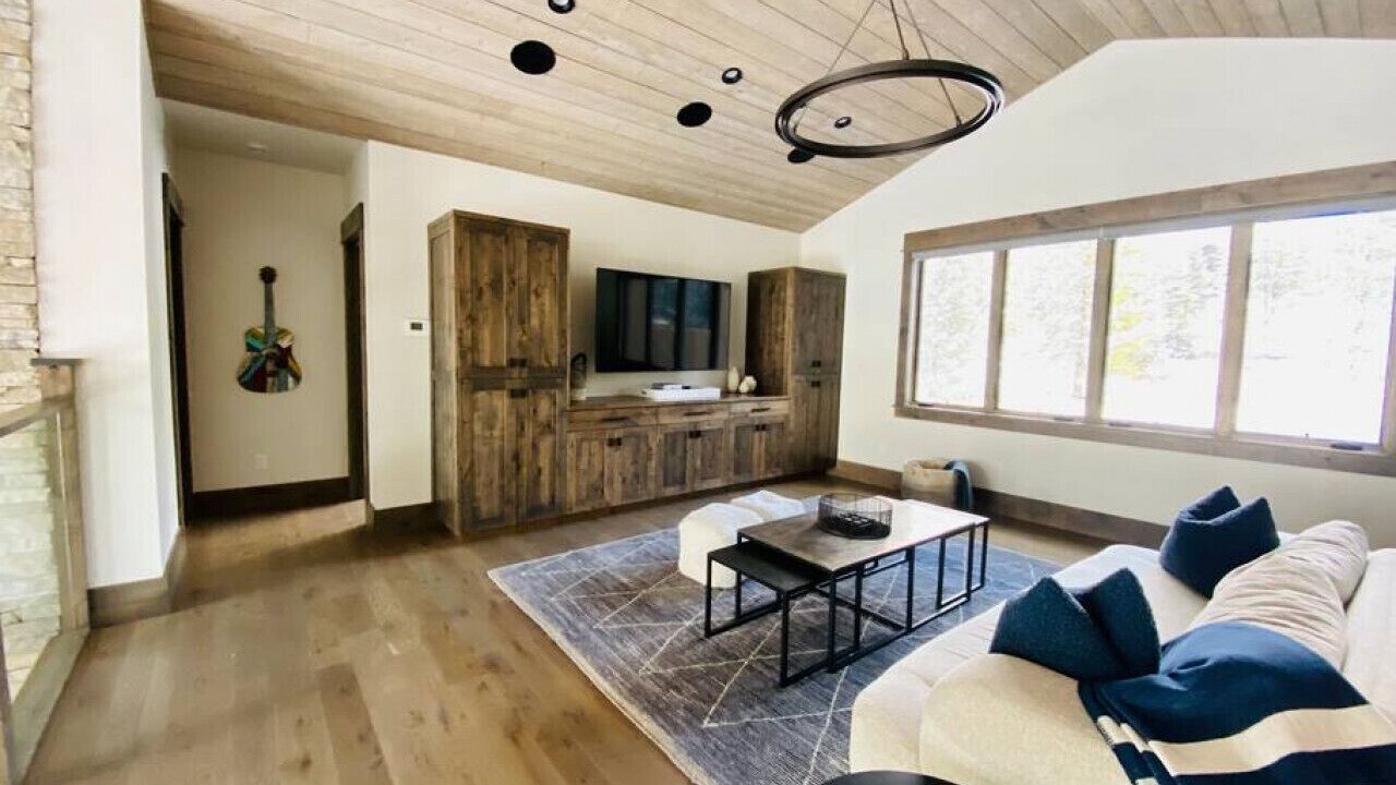 Photo of Livingroom in Big Sky