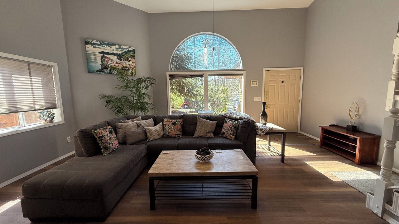 Photo of Livingroom in Fairwood