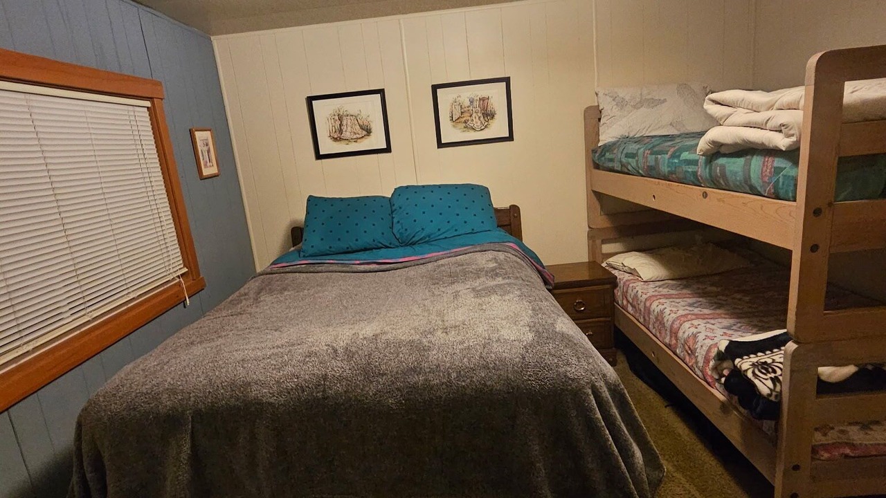 Photo of Bedroom in Sunland Estates
