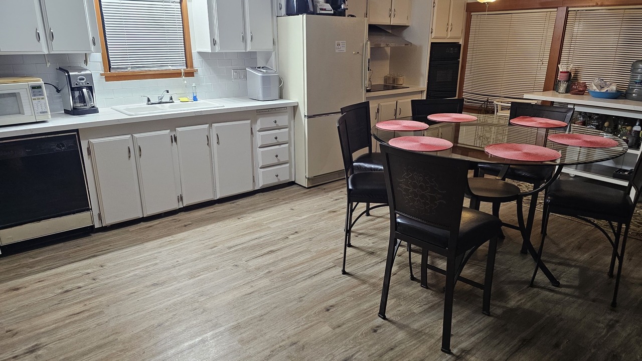 Photo of Kitchen in Sunland Estates