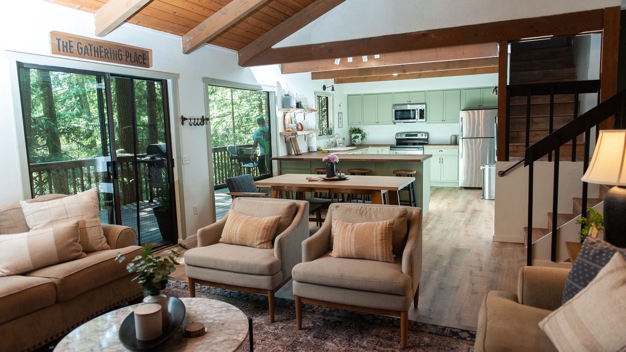 Photo of Livingroom in Sudden Valley
