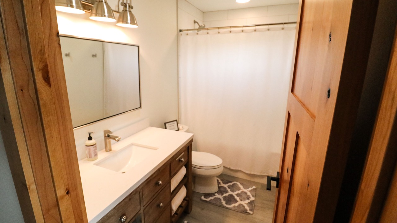 Photo of Bathroom in Leavenworth