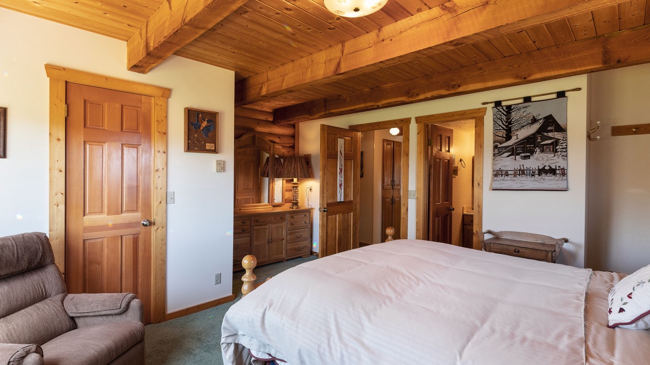 Photo of Bedroom in Jackson