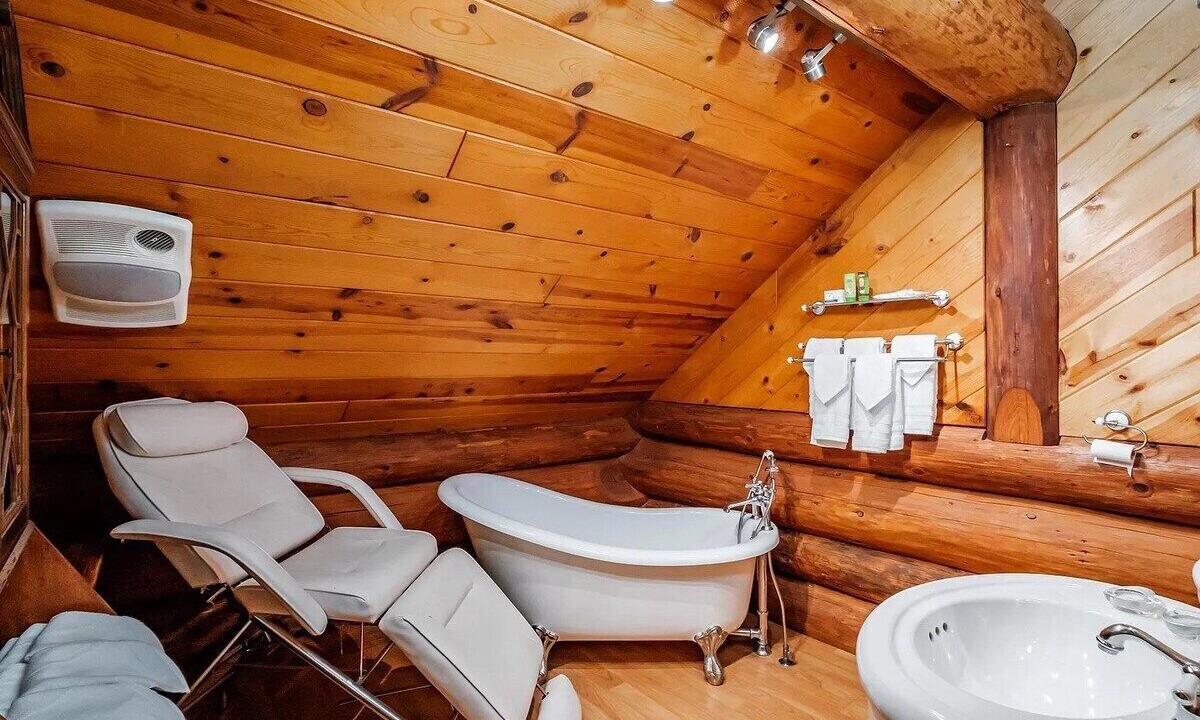 Photo of Bathroom in Albany