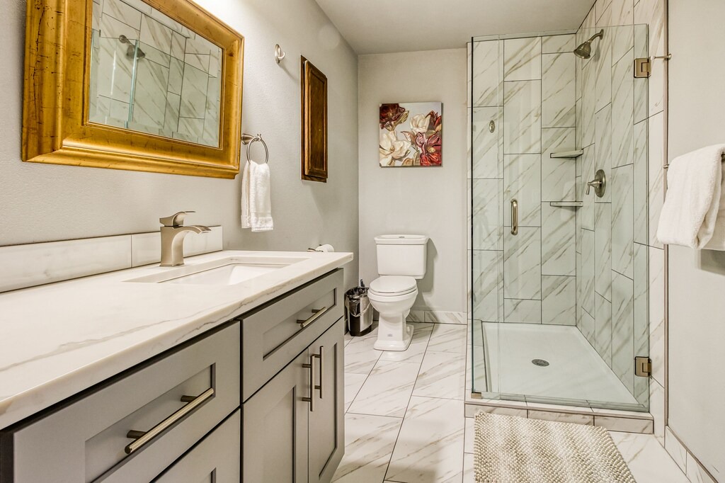 Photo of Bathroom in Manson