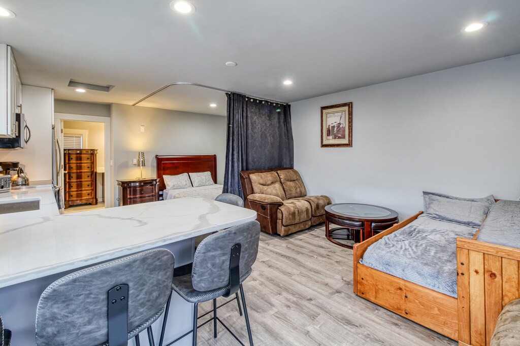 Photo of Livingroom in Manson