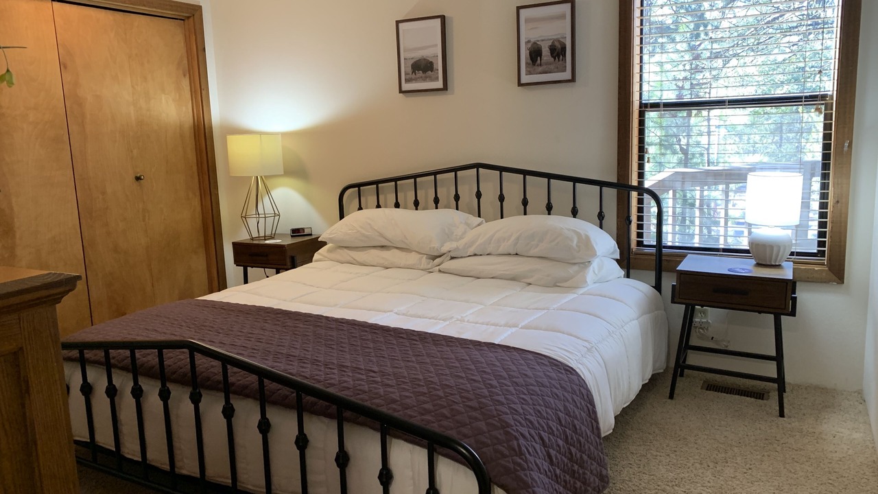 Photo of Bedroom in Sunriver