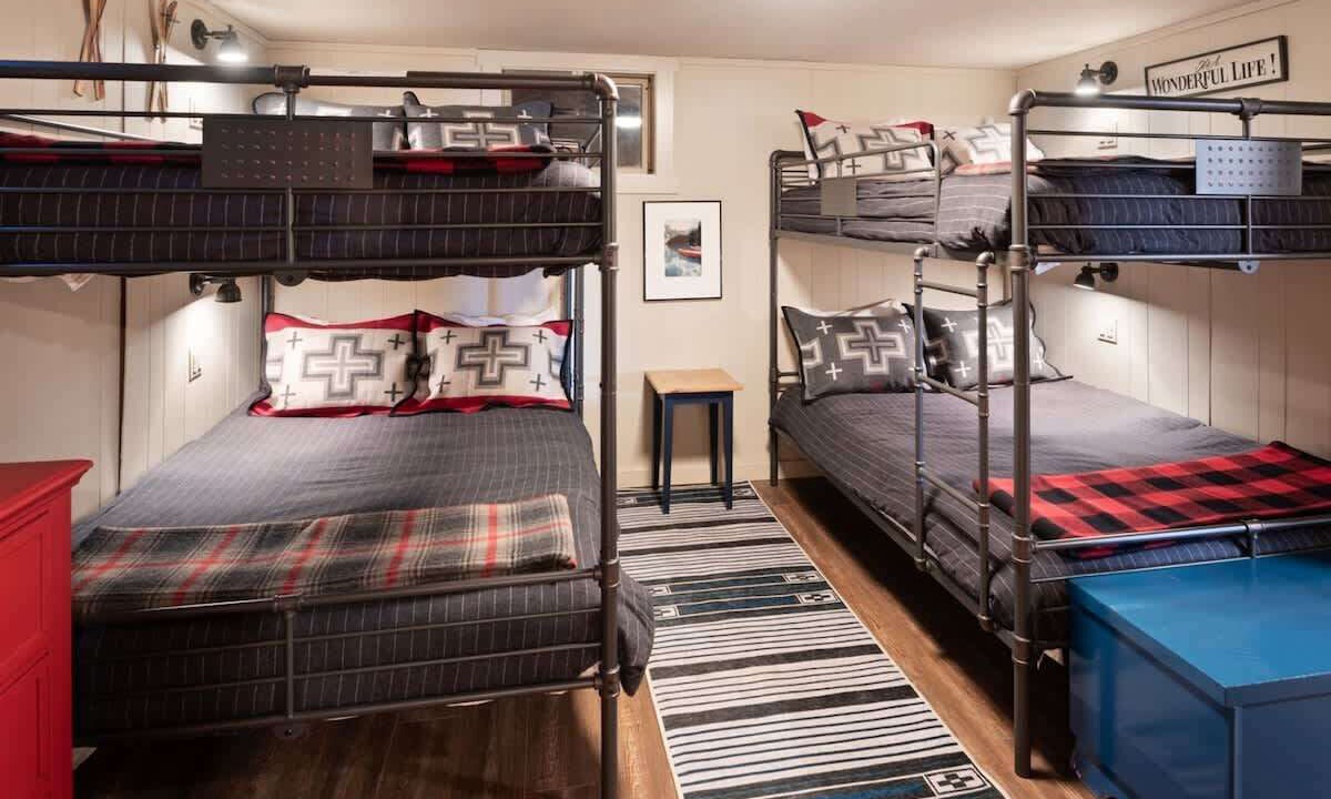 Photo of Bedroom in Ponder Point