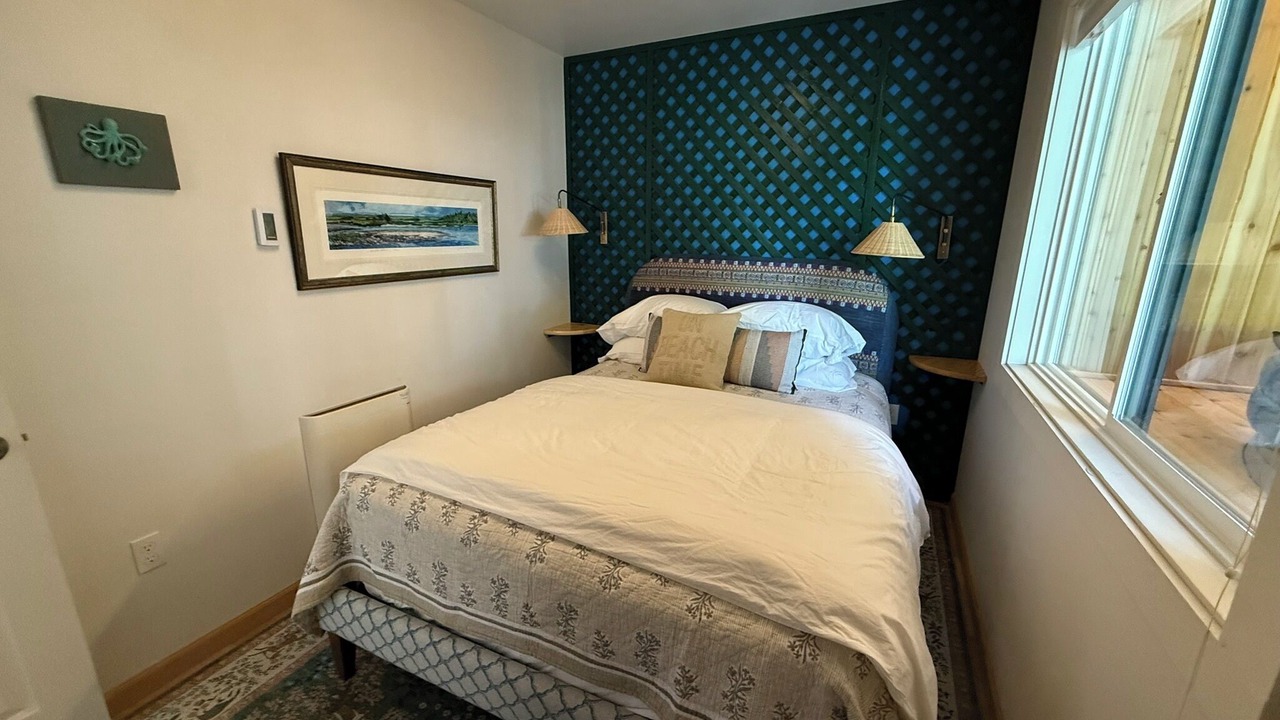 Photo of Bedroom in Lakebay