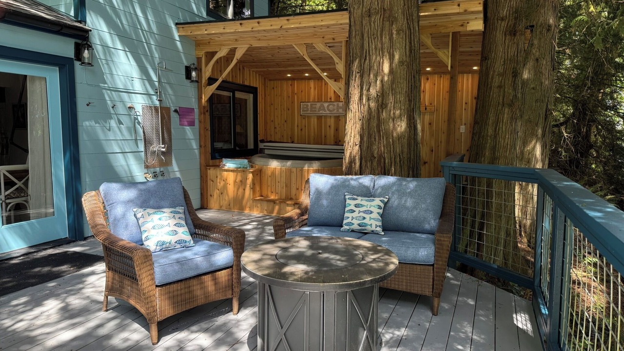 Photo of Patio Balcony in Lakebay
