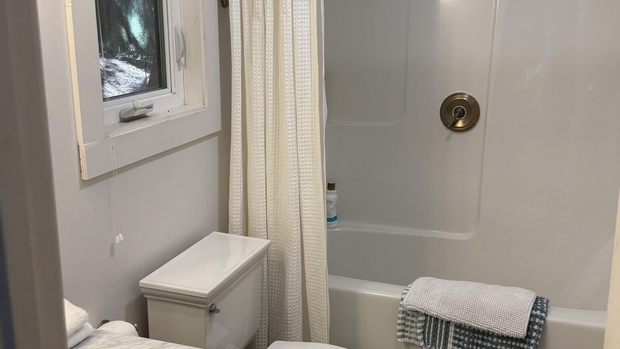Photo of Bathroom in Lakebay