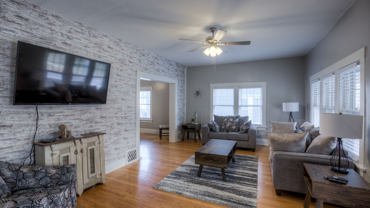 Photo of Livingroom in Downtown Omaha