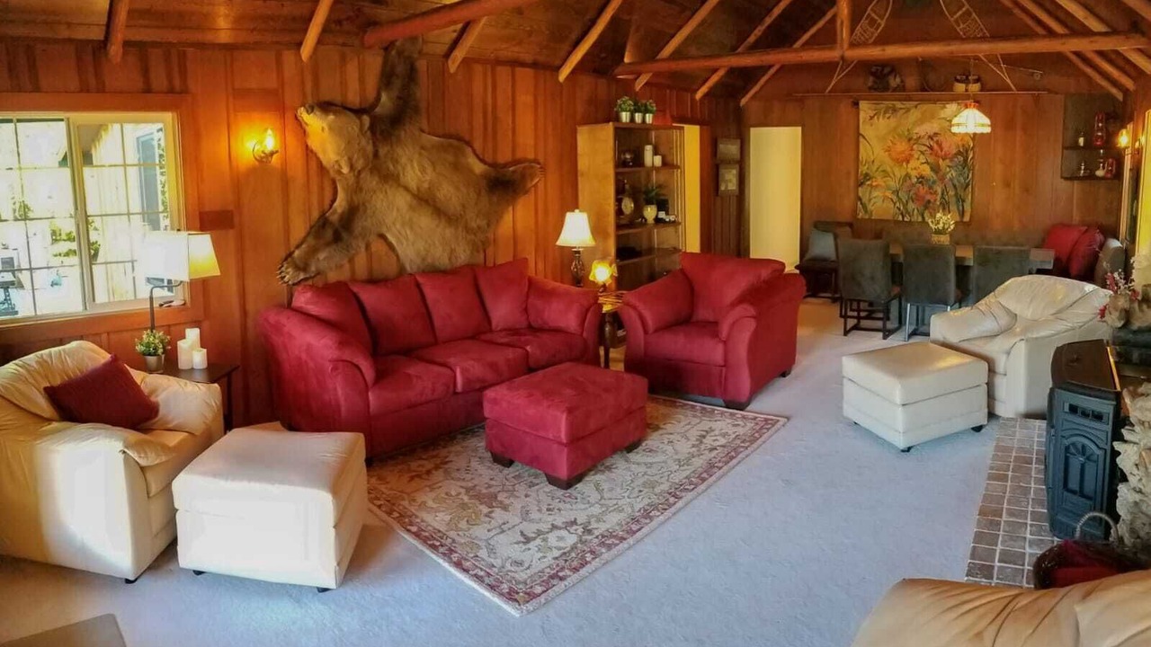Photo of Livingroom in Eagle Point