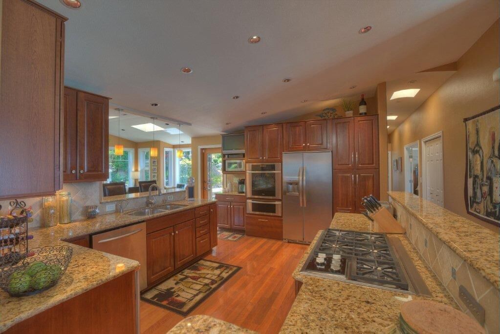 Photo of Kitchen in Northeast Tacoma