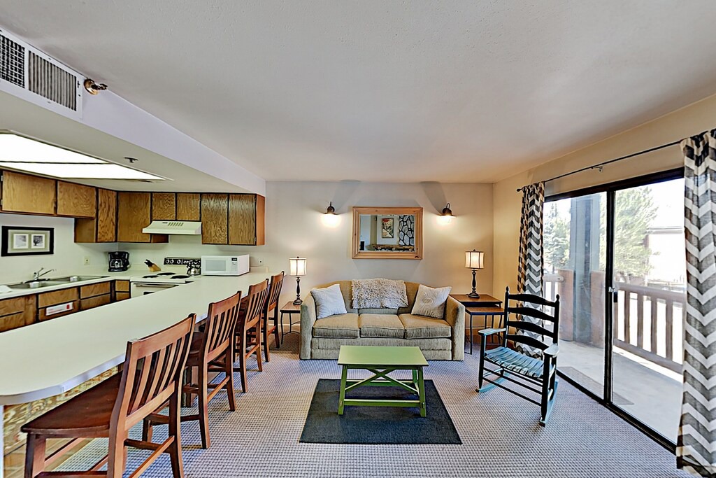 Photo of Livingroom in North Park City