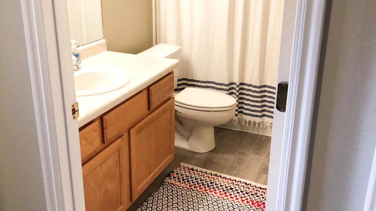 Photo of Bathroom in Harbor Village