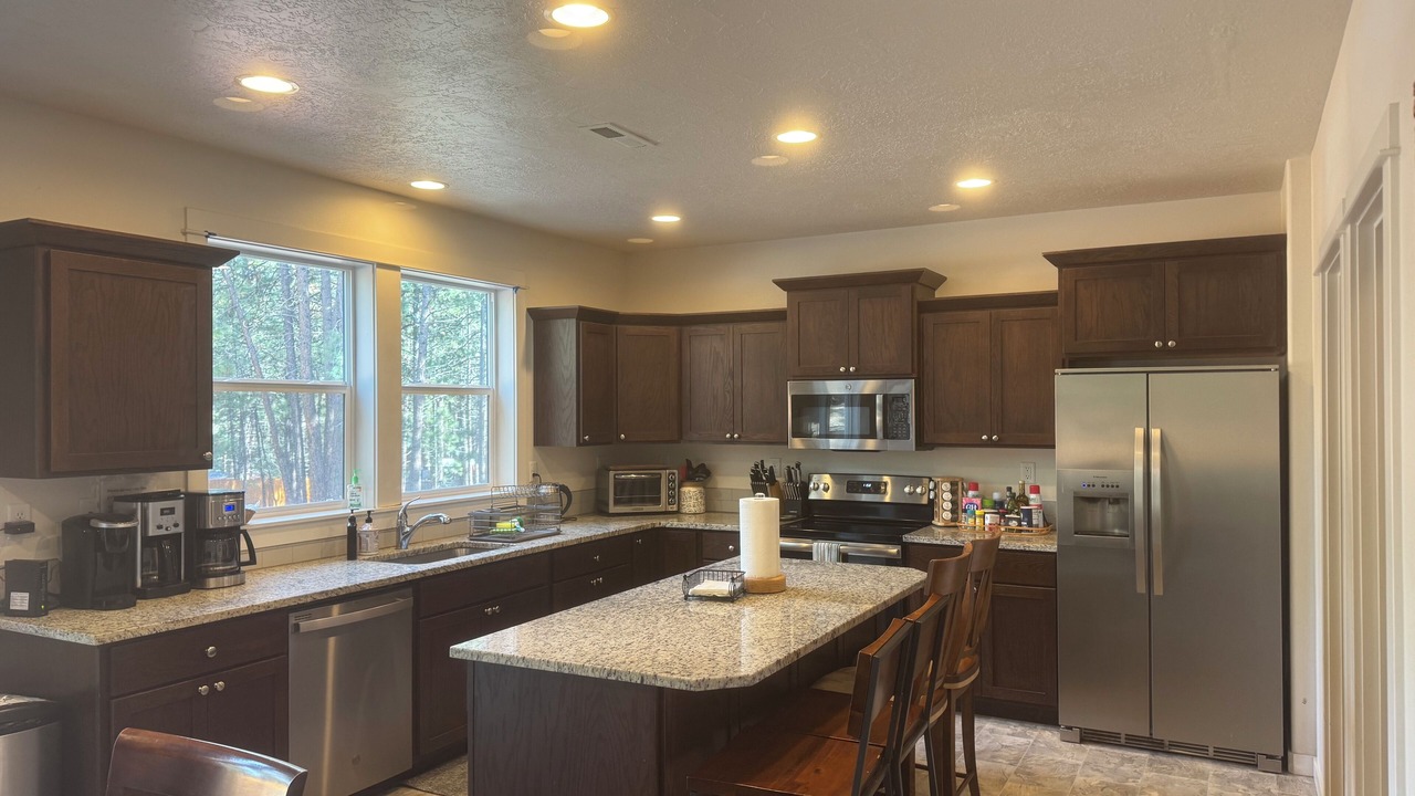 Photo of Kitchen in Deschutes River Woods