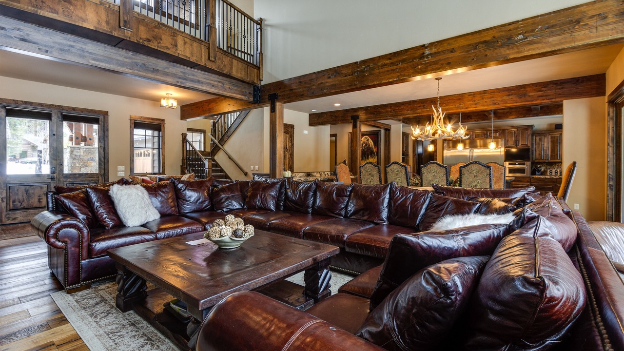 Photo of Livingroom in Sunriver