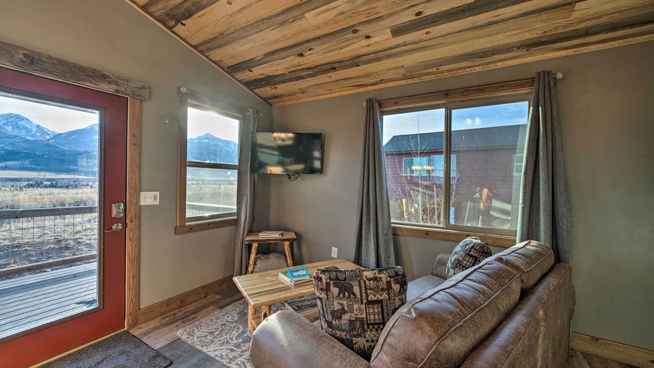 Photo of Livingroom in Livingston