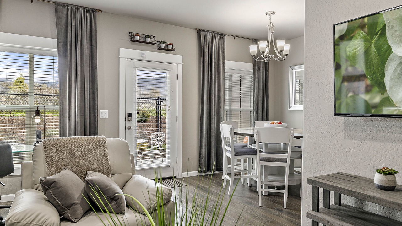 Photo of Livingroom in Medford