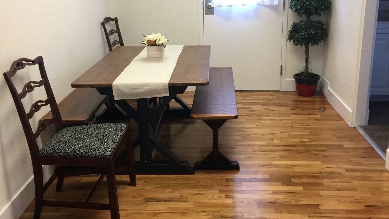 Photo of Bedroom in Depot Bench