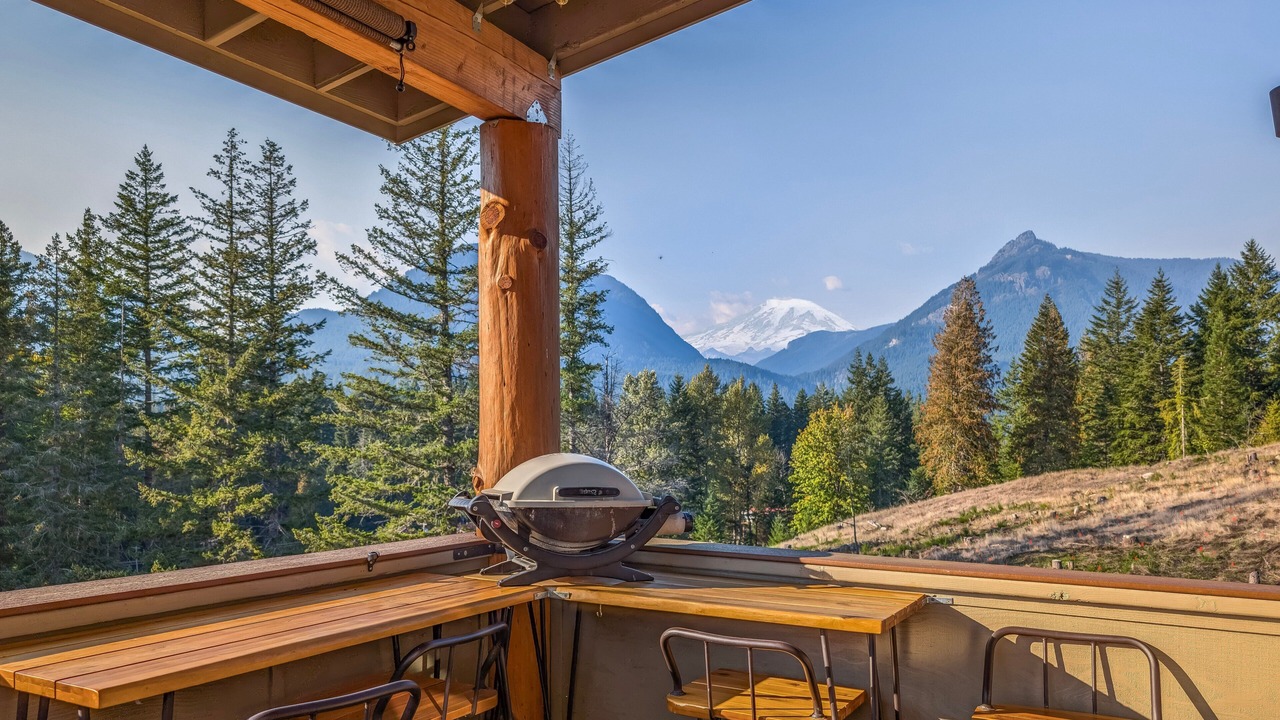 Photo of Outdoor in Packwood
