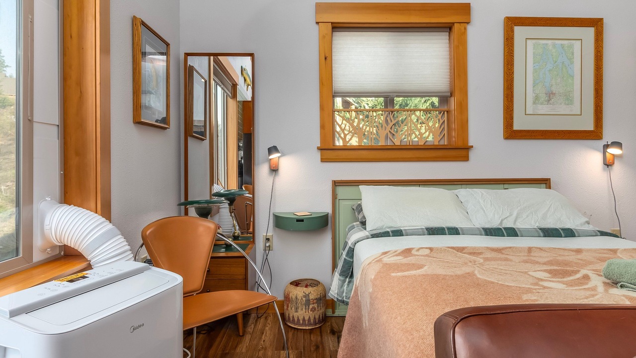 Photo of Bedroom in Packwood