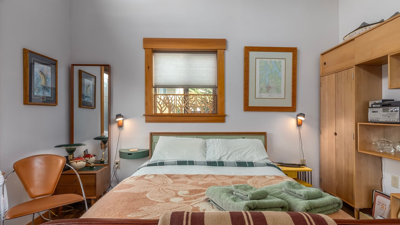 Photo of Bedroom in Packwood